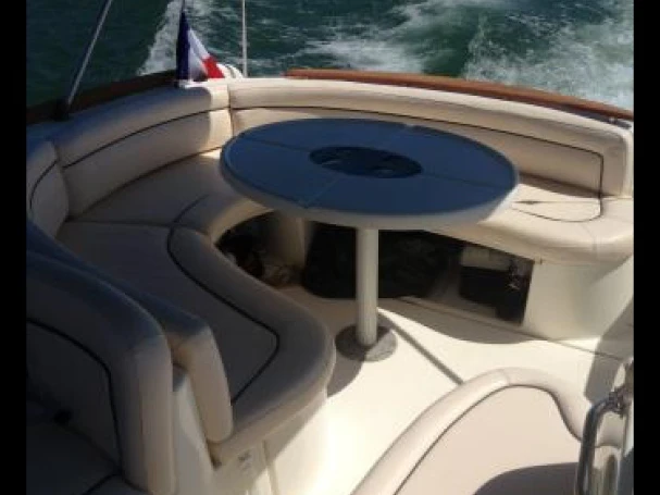 Noleggio Barca a motore Jeanneau con patente nautica