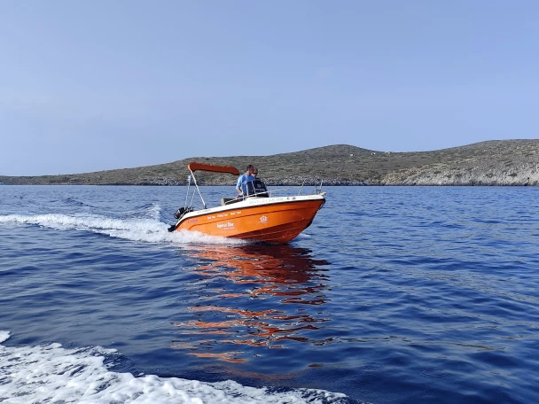 Noleggiare una Poseidon Blu Water 170cc a Káto Goúves