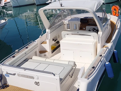 Noleggiare una Faeton Faeton 780 Sport a Villeneuve-Loubet