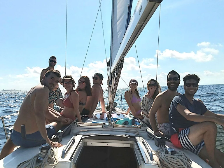 Barca a vela a noleggio a Torrevieja al miglior prezzo