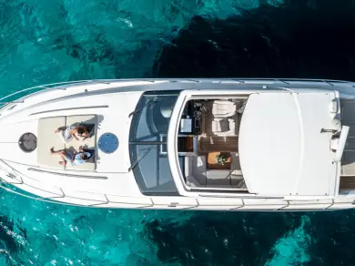 Noleggio Barca a motore con o senza skipper Princess a Ibiza Town