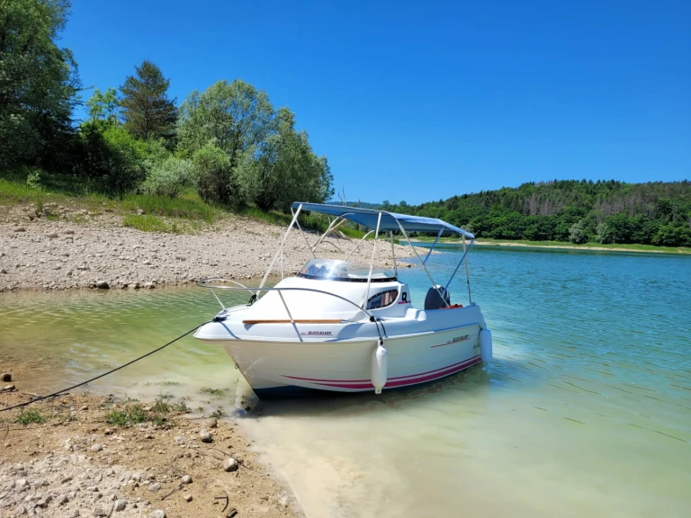 Noleggio a La Tour-du-Meix – Quicksilver Activ 420 Cabin su SamBoat