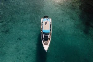Noleggio Barca a motore Axopar con patente nautica
