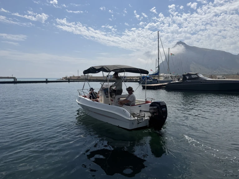 Blumax open 19 da affittare a  San Vito Lo Capo