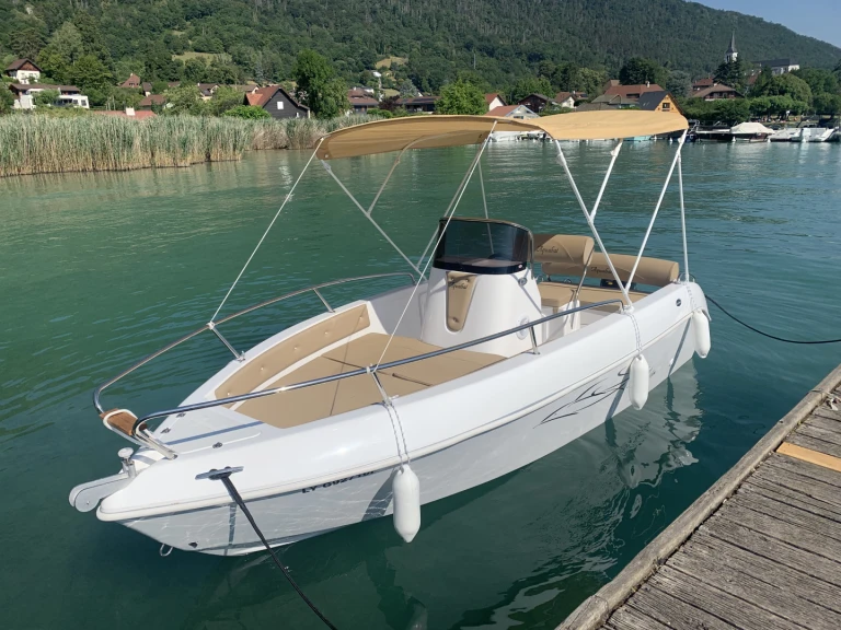 Noleggio a Annecy – Aquabat Sport Line 17 su SamBoat