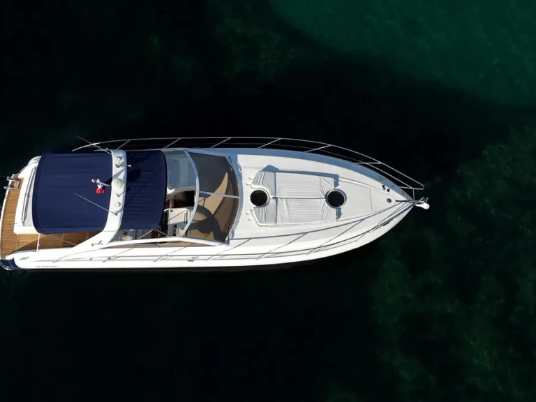 Noleggio Barca a motore Princess con patente nautica