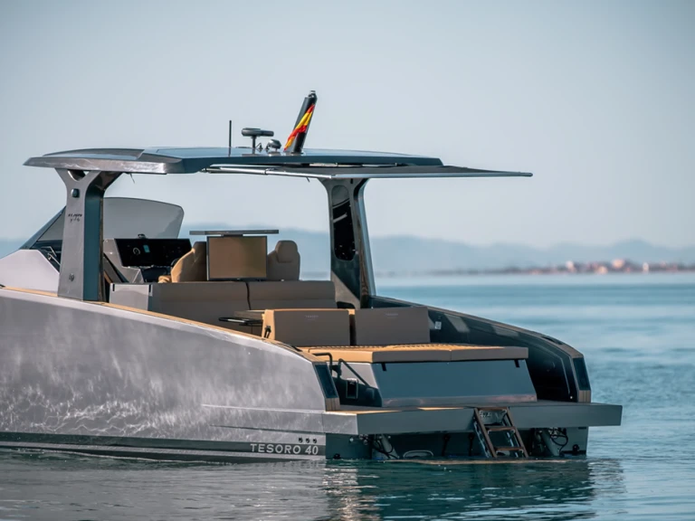 Noleggio Barca a motore Tesoro con patente nautica