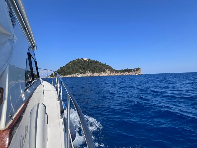 Noleggio a Alassio – Cantieri Estensi Gold star 360 C su SamBoat