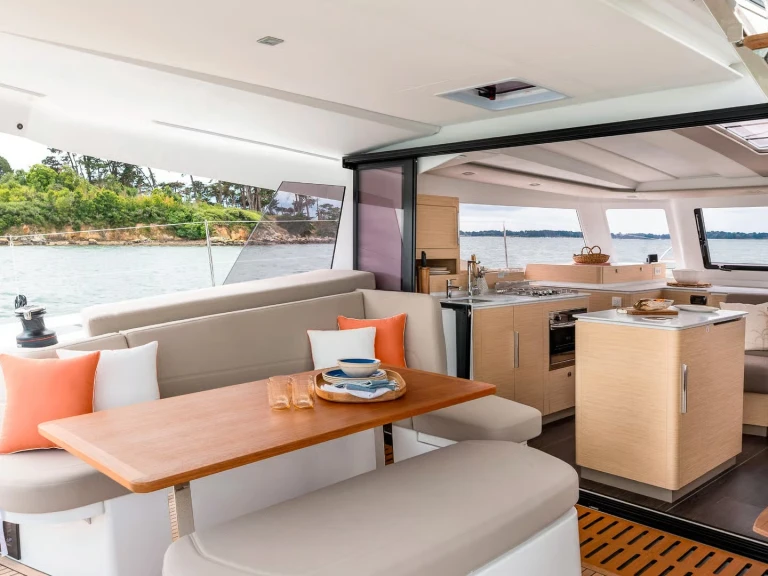 Noleggio Catamarano a Volos – Fountaine Pajot Fountaine Pajot New 41