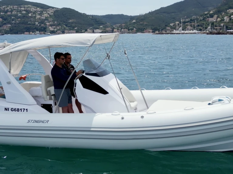 Noleggiare una Stingher 24 GT a Mandelieu-la-Napoule