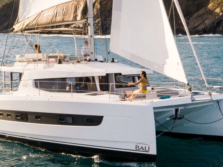 Catamarano a noleggio a Paraty al miglior prezzo