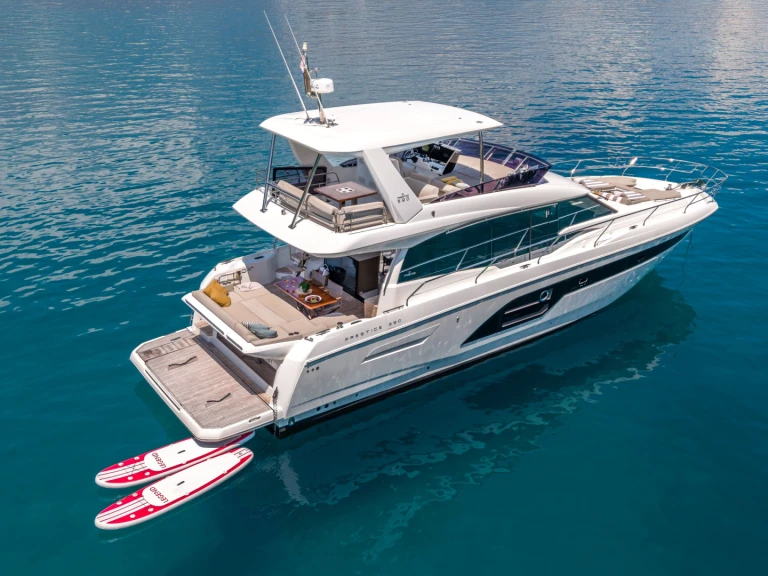 Noleggio Yacht di lusso a Podstrana – Jeanneau Prestige 590