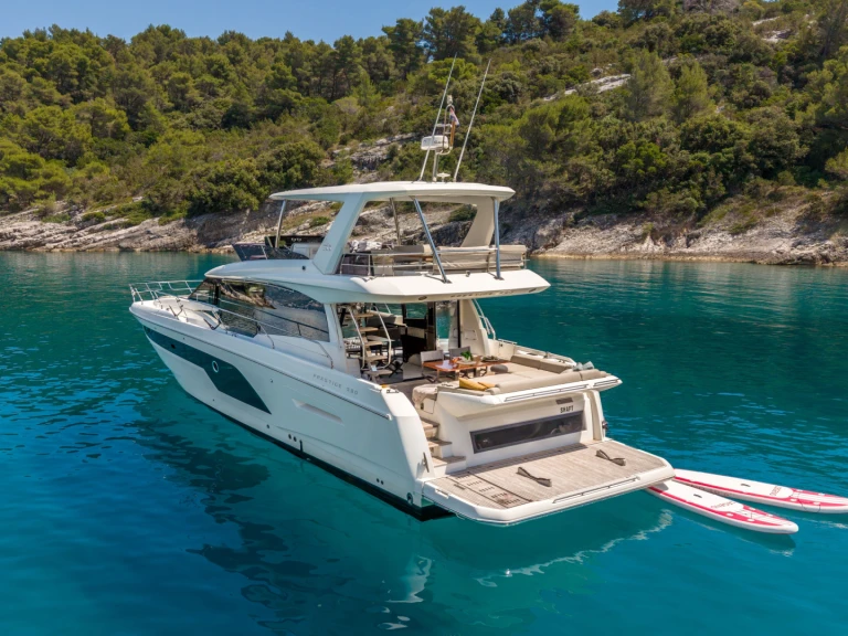 Noleggio barche Jeanneau Prestige 590 a Podstrana su Samboat