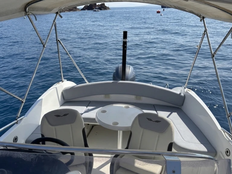 Noleggio a Saint-Raphaël – Bénéteau Flyer 6.6 SUNdeck su SamBoat