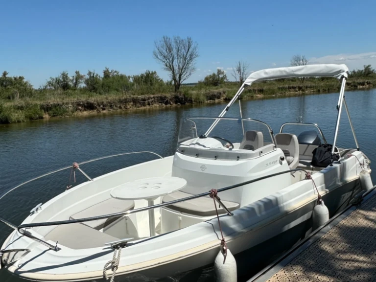 Noleggiare una Jeanneau Cap Camarat 5.5 CC Serie 2 Style a Palavas-les-Flots