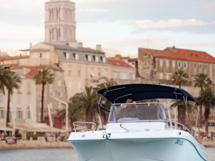 Atlantic open 750 da affittare a  Porto di Spalato