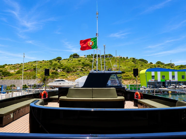 Noleggiare una Catamaran Custom a Albufeira