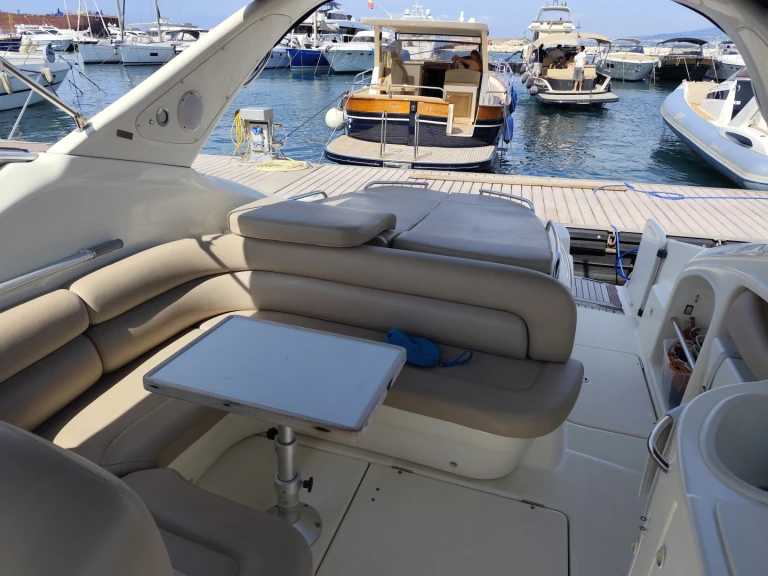 Noleggio a Castellammare di Stabia – Cranchi Endurance 39 su SamBoat