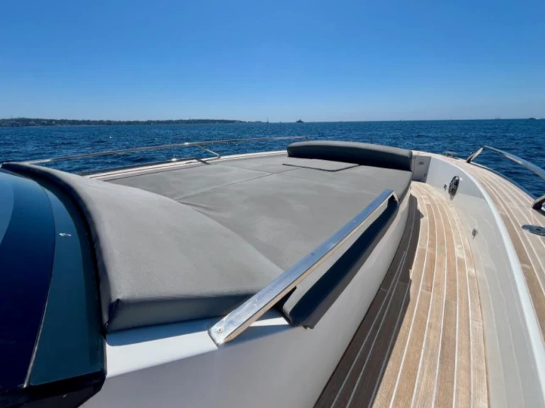 Noleggiare una Fiart SEAWALKER 43 a Golfe-Juan