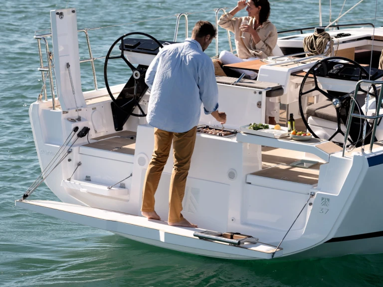 Noleggio barche Bandol economico DUFOUR 37 KA