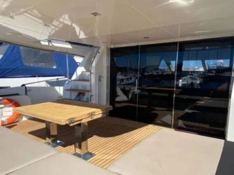 Noleggio a Castelnuovo – Galeon Galeon 550 Fly su SamBoat
