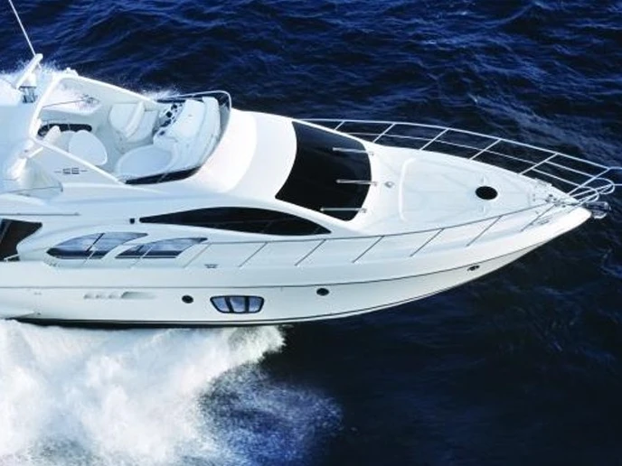 Noleggiare una Azimut Azimut 55 Fly a Juan-les-Pins