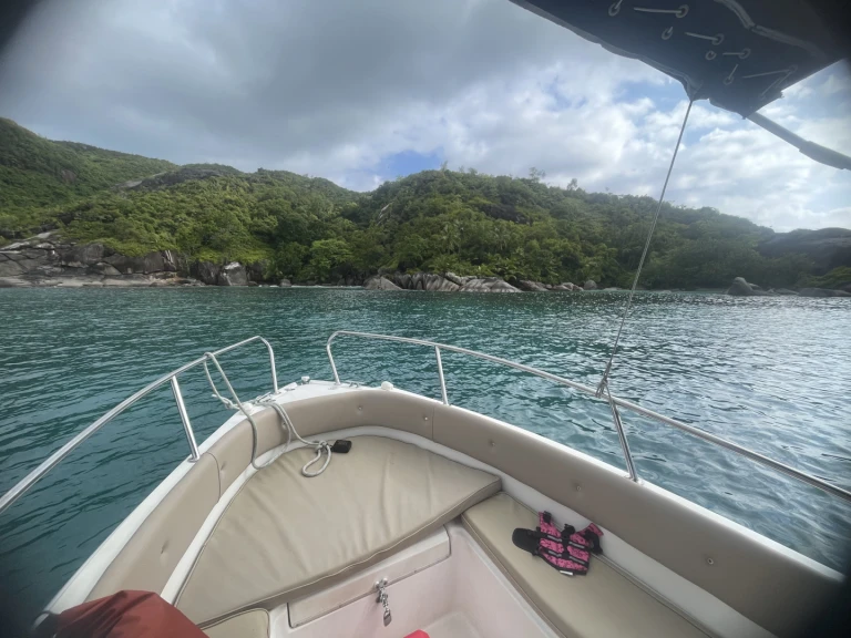 fisherman Speedy 450 da affittare a  Victoria