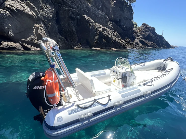 Noleggio Gommone Joker Boat con patente nautica