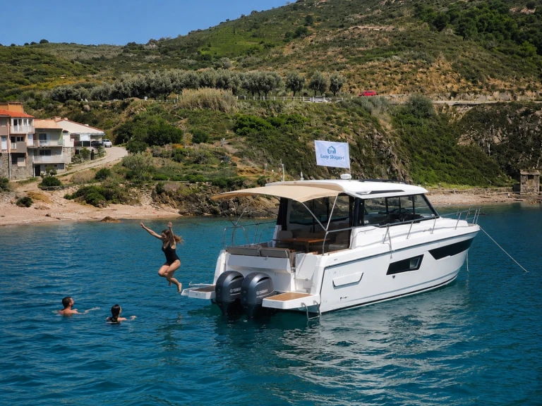 Barca a motore a noleggio a Argelès-sur-Mer al miglior prezzo