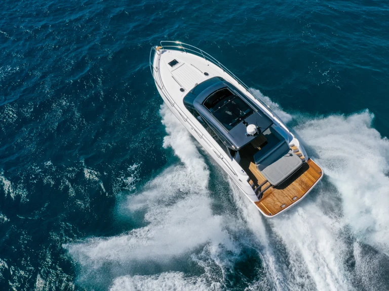 Noleggio barche Saint-Tropez economico Power 44