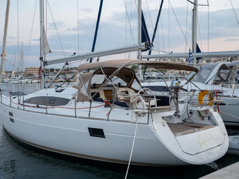 Noleggiare una Elan Impression 45 a Chersonisos