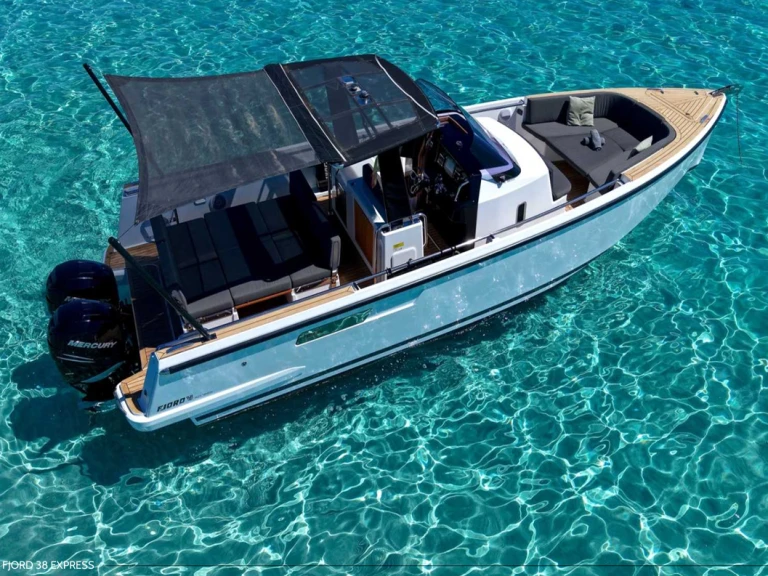 Noleggio barche Fjord Fjord 38 Xpress a Ibiza Town su Samboat