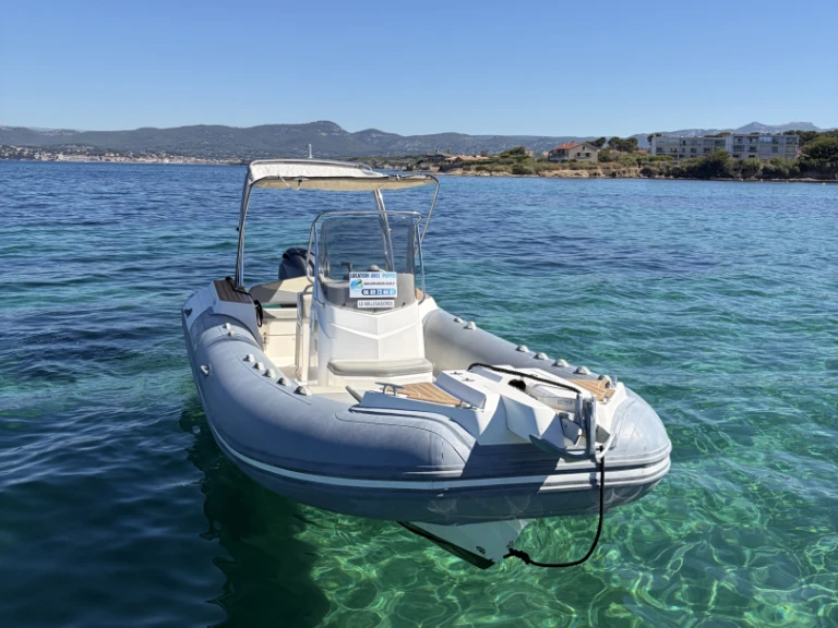 Noleggio Gommone Capelli con patente nautica
