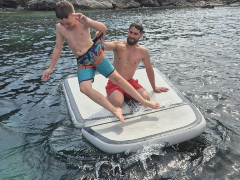 Noleggio Barca a motore Fun Yak con patente nautica