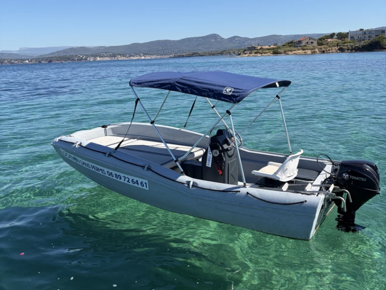 Noleggiare una Fun Yak SECU 15 a Six-Fours-les-Plages