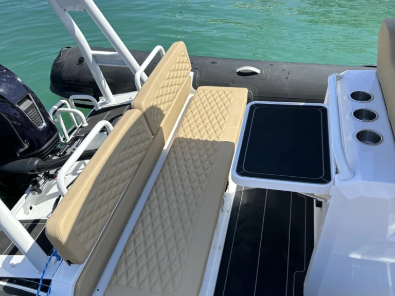Noleggio a Sitges – Highfield Highfield Sport 700 su SamBoat
