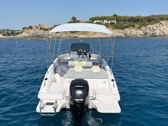 Marine MARINE 6.2 da affittare a  Port de Palamós