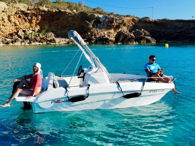 Noleggio barche Sant Antoni de Portmany economico Remus 450 open