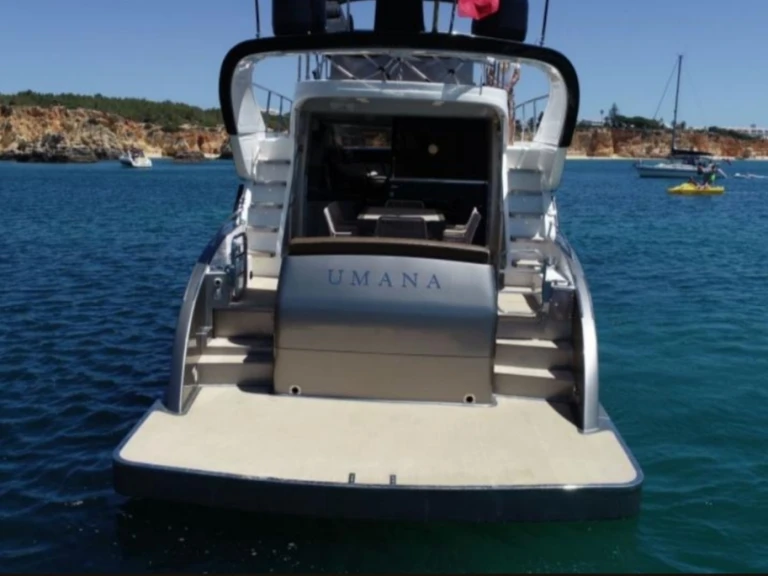 Barca a motore a noleggio a Villefranche-sur-Mer al miglior prezzo