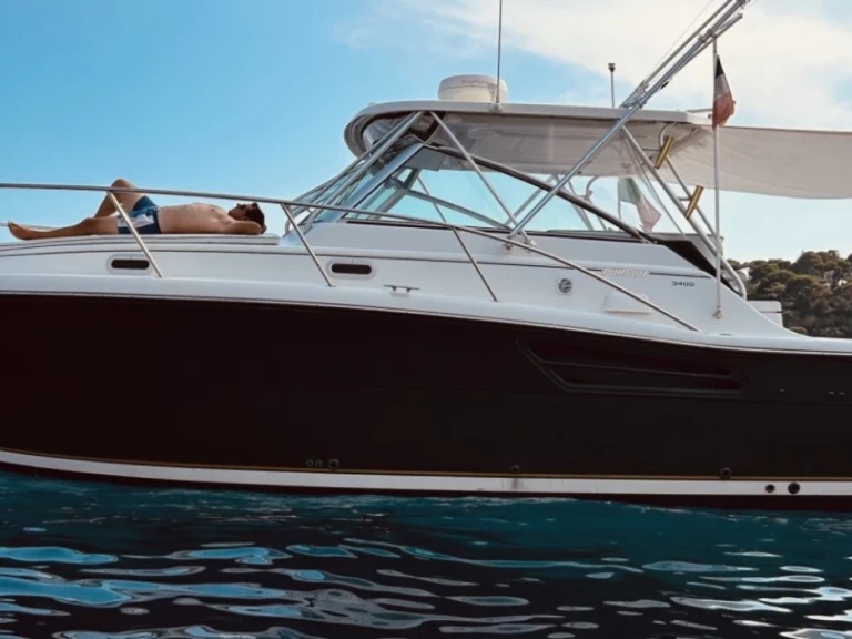 Pursuit 3400 da affittare a  Marsiglia