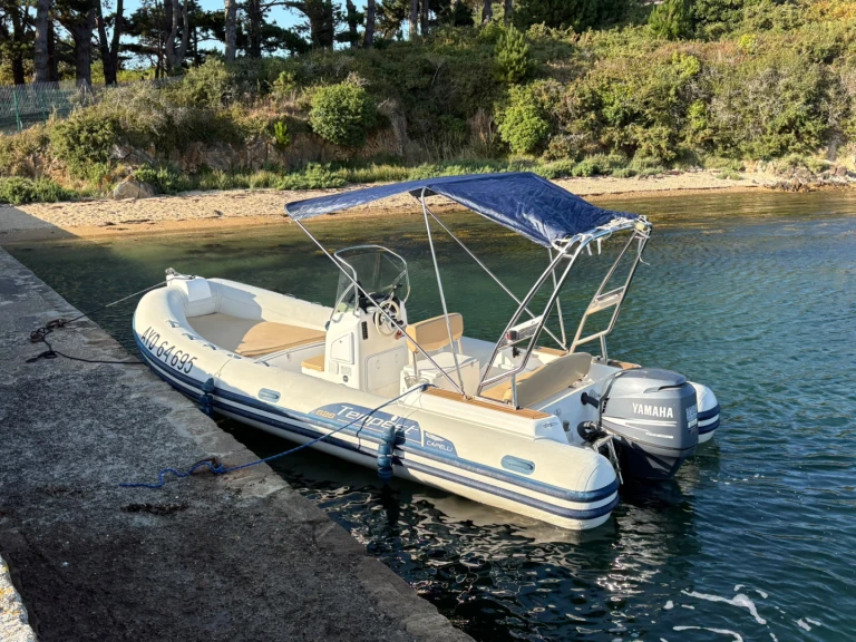 Noleggio barche Capelli Capelli 626 Luxe a Larmor-Baden su Samboat