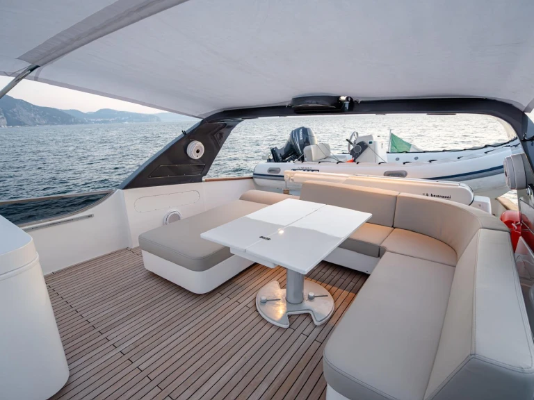Noleggio Yacht di lusso con o senza skipper Sanlorenzo a Ischia