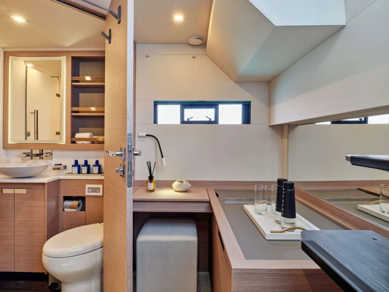 Noleggio a Palaio Faliro – Fountaine Pajot Fountaine Pajot Power Alegria 67 (4 cab) su SamBoat