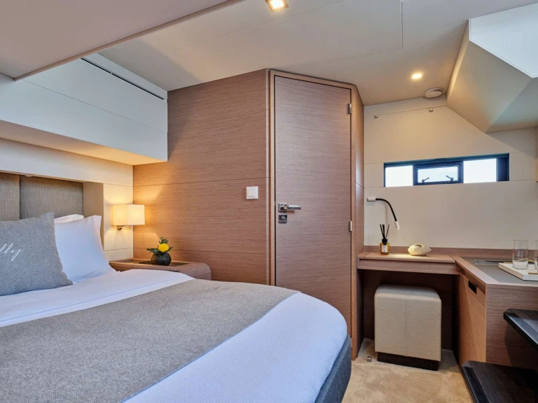 Noleggio barche Fountaine Pajot Fountaine Pajot Power Alegria 67 (4 cab) a Palaio Faliro su Samboat