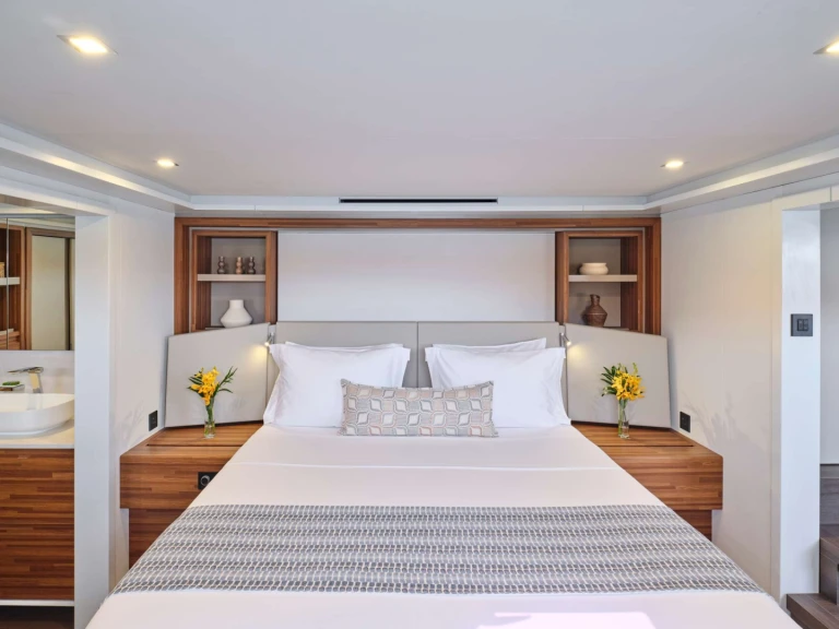 Noleggio Yacht di lusso Fountaine Pajot con patente nautica
