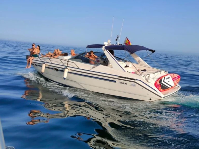 Noleggiare una Glastron Riviera 350 IV a Marbella
