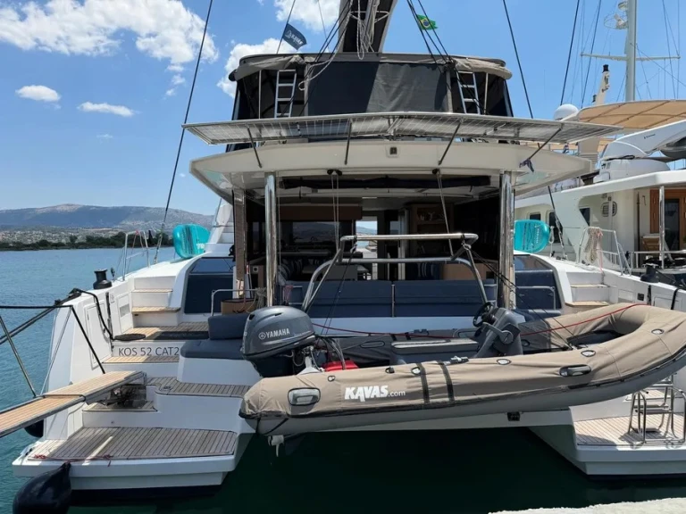 Noleggio Catamarano Bali con patente nautica