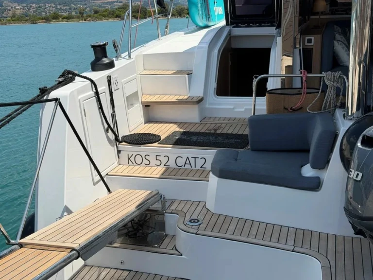 Catamarano a noleggio a Lefkáda al miglior prezzo