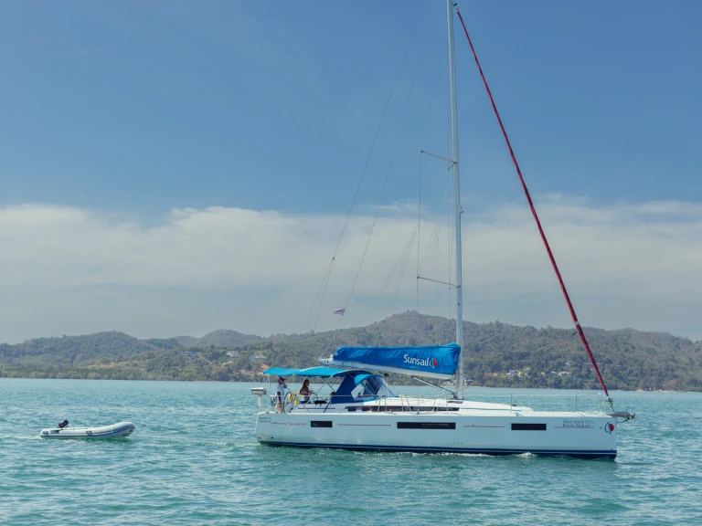 Jeanneau Sun Odyssey 440 da affittare a  Antigua
