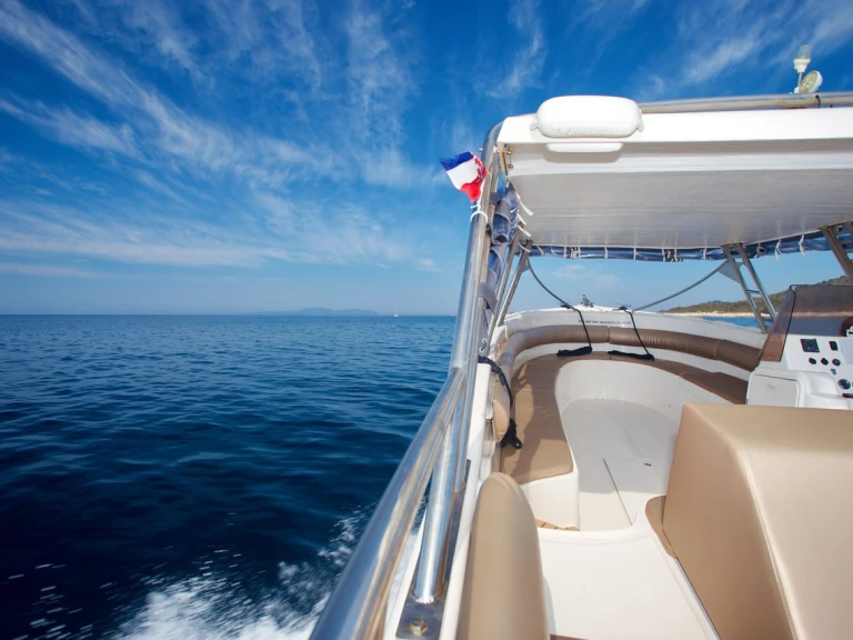 Aqua-Sport Enzo 35 da affittare a  Lesina (Hvar)